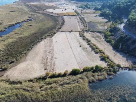 3210M2 2B Grundstück Zum Verkauf Am See In Çandır