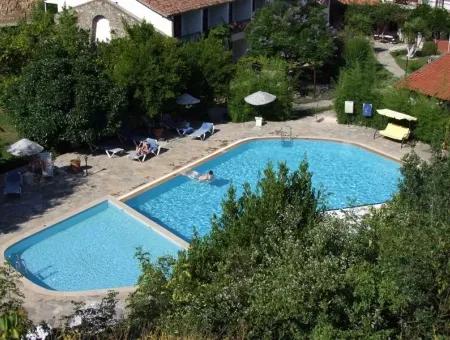 5000M2 In Dalyan-Köycegiz, Dalyan, Dalyan Immobilien-Hotel Zum Verkauf Mit 30 Zimmern, Auf Einem Grundstück