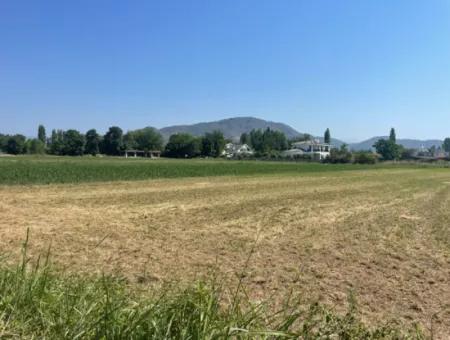 Grundstück Zum Verkauf Von 2715M2 Im Bebauten Gebiet Des Dorfes In Okçular