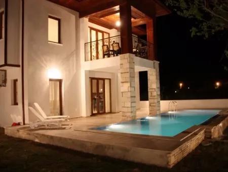 For Sale Luxury Villa In Plot Of 388M2 In 4 1 For Sale Bargain Villa For Sale Made