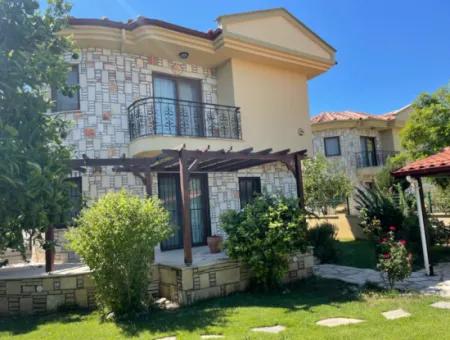 3 1 Villa For Sale In 600M2 Plot In Dalyan Gülpınar